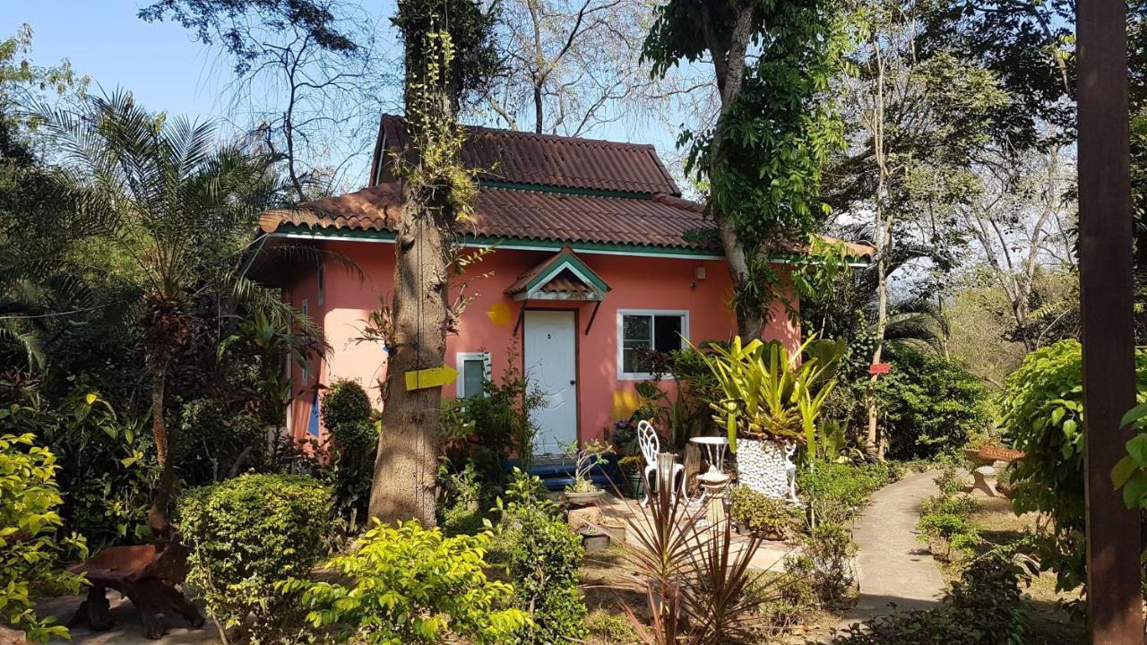 Riverside Resort Ban Cho Lae