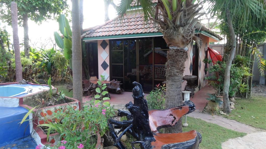 Riverside Resort